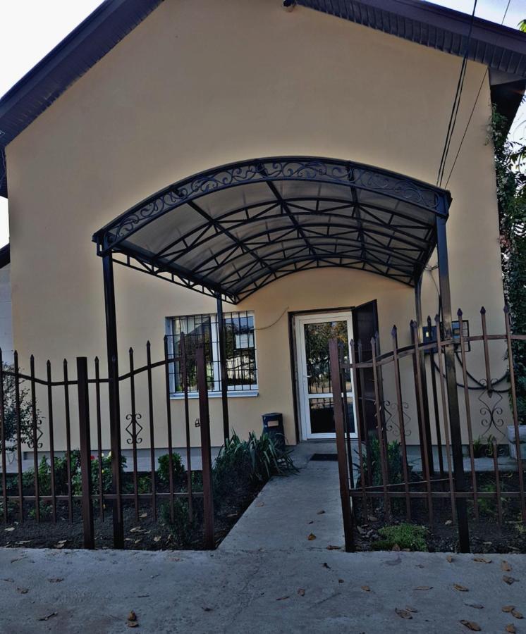 Hotel Dnipro Exterior photo